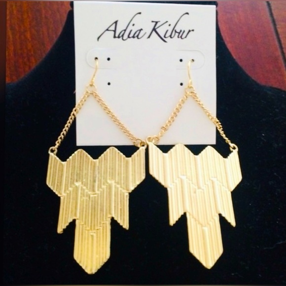 ADIA KIBUR GOLD STATEMENT CHEVRON EARRINGS FOR PIECED EARS . STUNNING STATEMENT - Picture 1 of 5